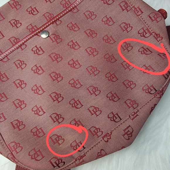 DOONEY & BOURKE VTG Cabriolet Red Monogram Print Canvas Flap Messager Saddle Bag - Picture 16 of 16
